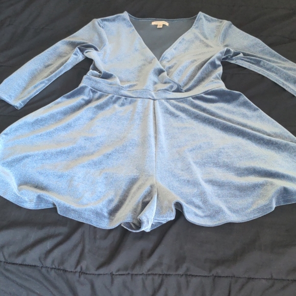Velvet Romper Blue Grey 3/4 Sleeves - Picture 8 of 8